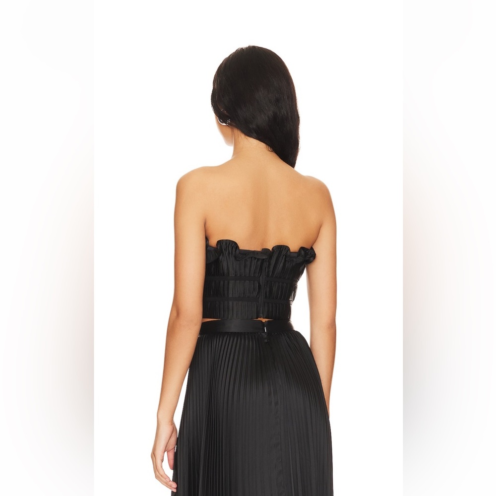 Pleated Set - Picture 4 of 4